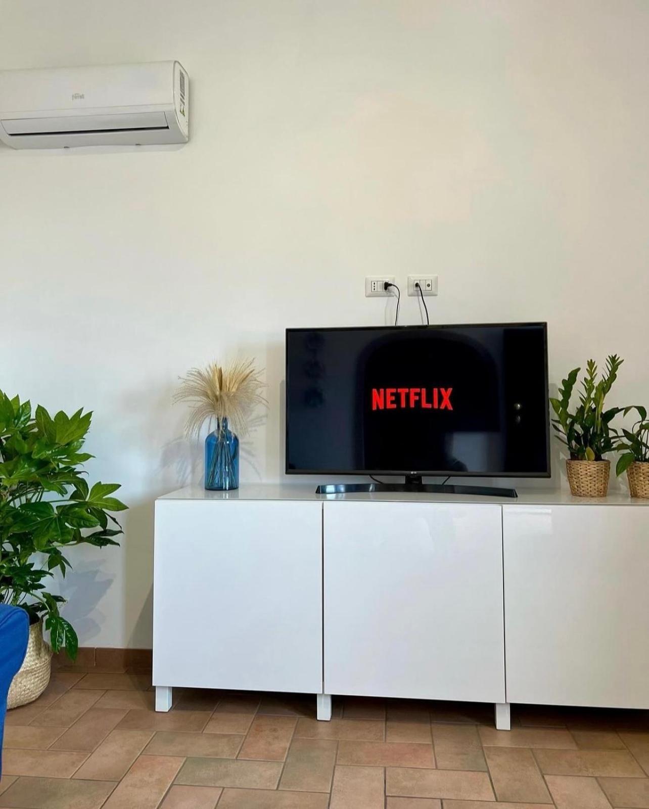 菲乌米奇诺Sea Breeze House公寓 外观 照片